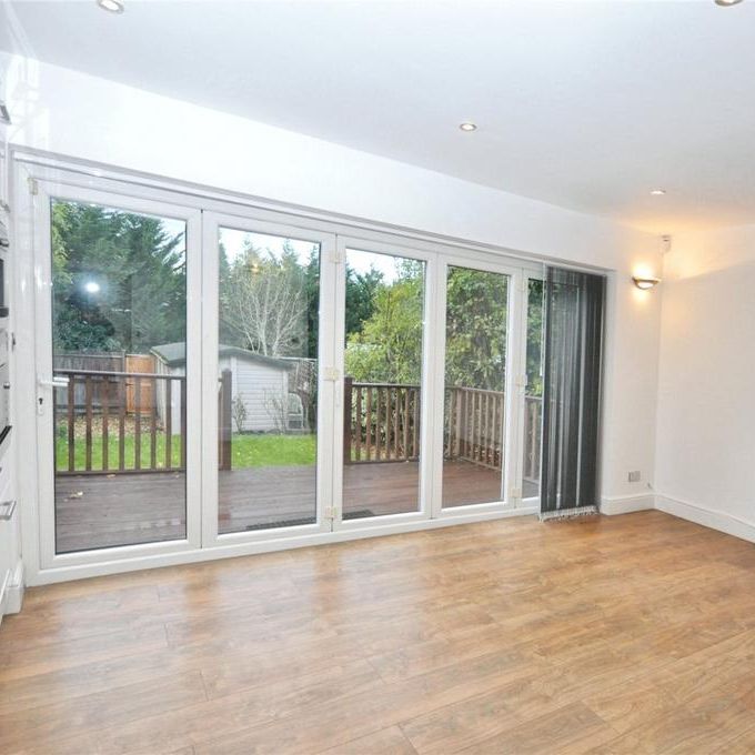 4 bedroom house to rent - Photo 1