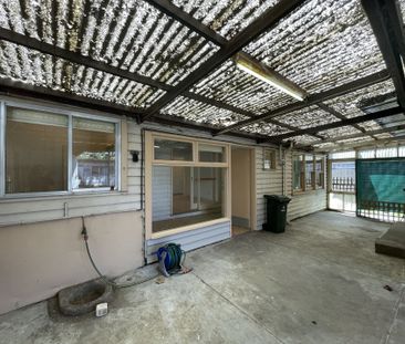 Two bedrooms plus one study home - Photo 5