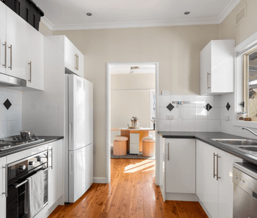 House for rent - Photo 5