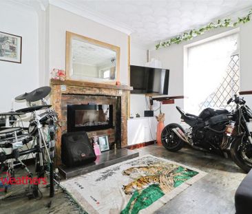 2 bedroom end of terrace house to rent - Photo 1