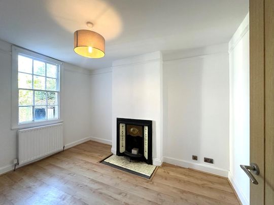 4 bedroom terraced house to rent - Photo 1