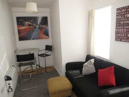 4 bedroom house to rent - Photo 2