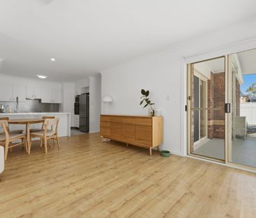 Coastal-Style Renovated Home in Tugun - Photo 2