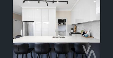 Your Next Move. - Photo 3