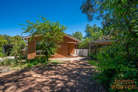 45 May Maxwell Crescent, Gilmore ACT 2905 - House For Rent | Domain - Photo 2