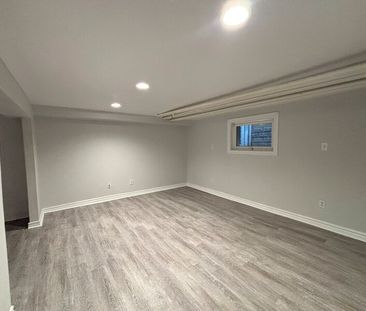 $1,199 / 1 br / 1 ba / 57 Burris st unit 3 - Photo 4