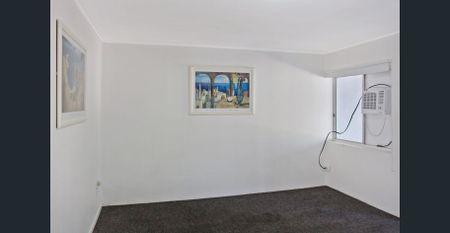 Two Bedroom Unit in West Gladstone - Photo 5