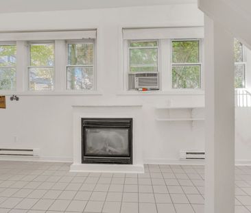 For Lease - 321 Palmerston Boulevard Unit# Coach House, Toronto, On... - Photo 1