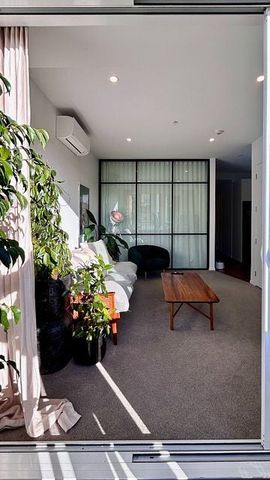 Modern 2BR Apt with Pool & AC! - Photo 2