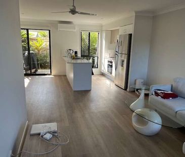 Thornlands - Photo 2