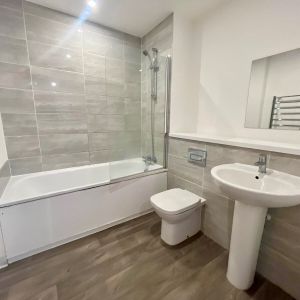 1 bedroom flat to rent - Photo 2