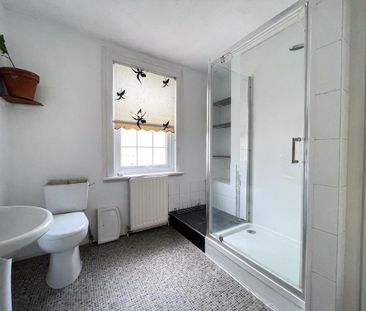 3 bedroom terraced house to rent - Photo 2