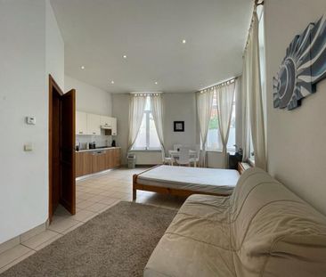 Schuman! Très Beau Studio Meublé à louer - Foto 1