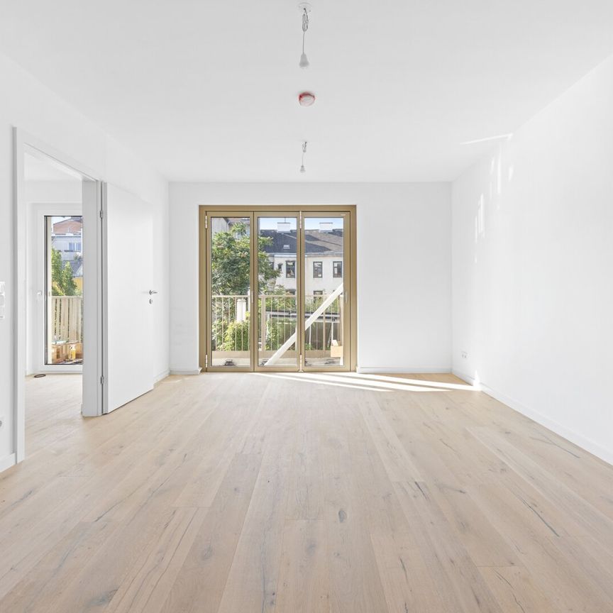 ERSTBEZUG – ENTZÜCKENDE 2-ZIMMER-WOHNUNG MIT SÜD-WEST BALKON - Foto 1