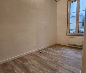 SURESNES - parc du château appartement de 33 m² - 2 pièces - 1 chambre - 1 salle d'eau - Photo 5