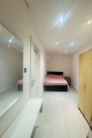 Room in a Shared House, Kerrysdale Avenue, LE4 - Photo 2