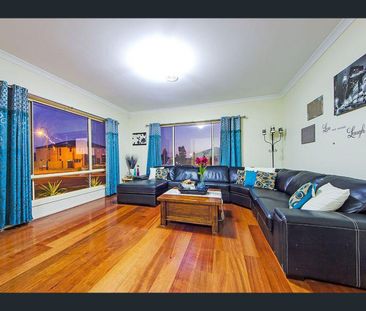 35 Whittaker Av, Laverton, Vic 3028 - Photo 3