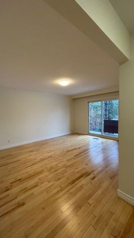 For Lease - 48 Burlingame Road Unit# Main, Toronto, Ontario - Photo 2