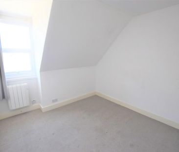 3 bedroom apartment to rent - Photo 5