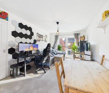 2 bedroom semi-detached house to rent - Photo 2