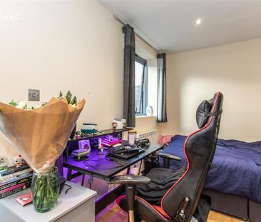 4 bedroom terraced house to rent - Photo 6