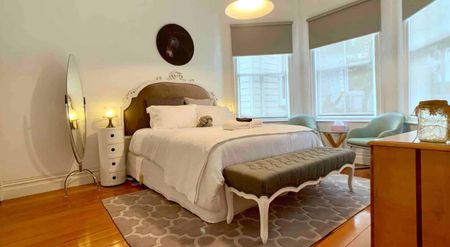 Spacious Family Home - Photo 5