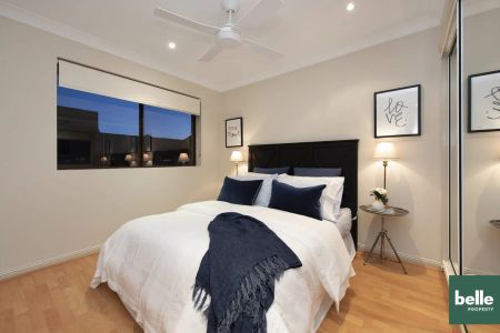 Elevated Coorparoo Apartment with City Views & Lifestyle Convenience - Photo 5