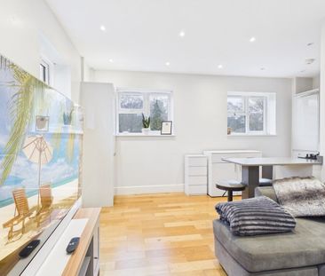 1 bedroom ground floor flat to rent - Photo 1