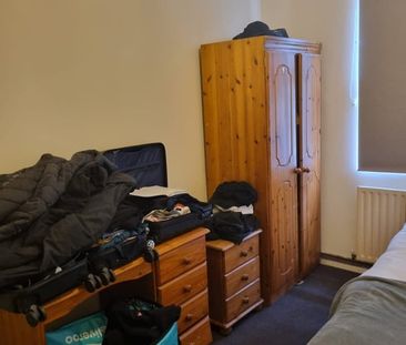 Room in a Shared House, Milton Road, SO15 - Photo 4