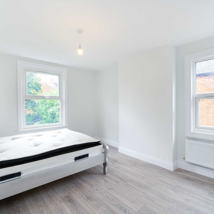 Larch Road, Willesden Green, NW2, London - Photo 1