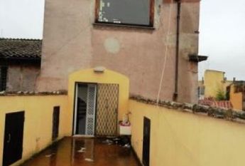 Attic - Navona: 190sqm. 3 bedrooms, maid’s room, 4 bathrooms, kitchen, dining, balcony, views. Ref 1133