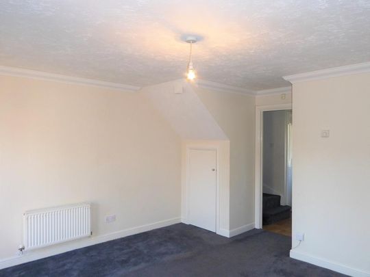 2 bedroom terraced house to rent - Photo 1