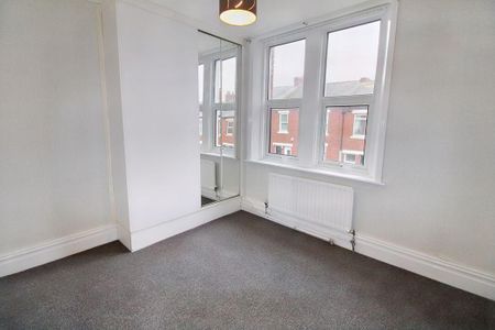 3 bed upper flat to rent in NE6 - Photo 4