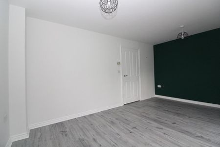 3 bedroom semi-detached house to rent - Photo 3