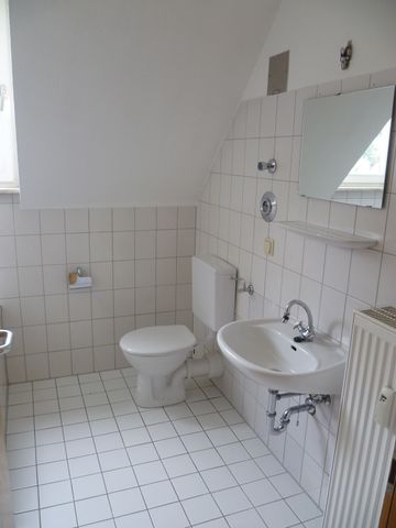Helle Dachgeschosswohnung – ideal für Paare oder kleine Familien - Photo 5