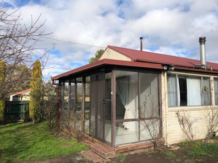 Great 3 Bedroom Home - Photo 4