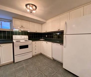 116 BRAEMAR AVE. BSMT - SPACIOUS 2BED/2BATH SUITE **UTLS FREE!** - Photo 4