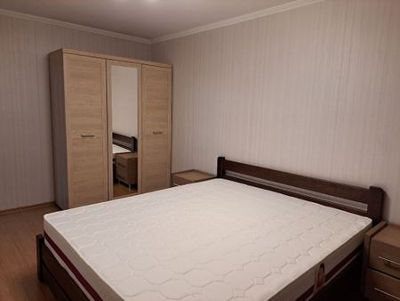 Inchiriere apartament 2 camere Drumul Taberei - Photo 2