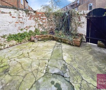 2 bedroom terraced house to rent - Photo 6