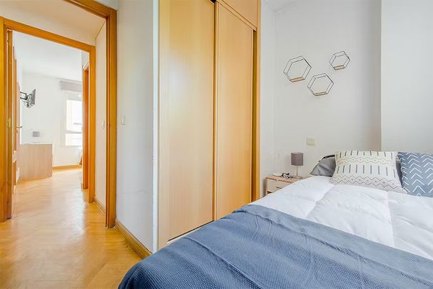 Calle de Méndez Álvaro, Madrid, Community of Madrid 28045 - Photo 1