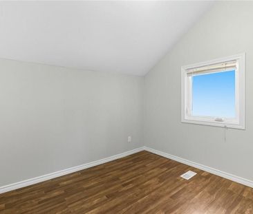 For Lease - 2 WINDSOR Street Unit# 2, Hamilton, Ontario - Photo 3