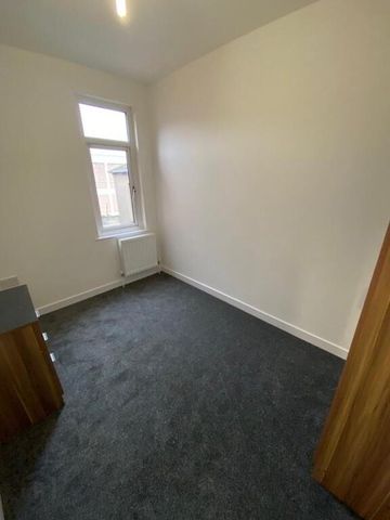 48 Edinburgh Street, Belfast, BT9 7DS - Photo 5