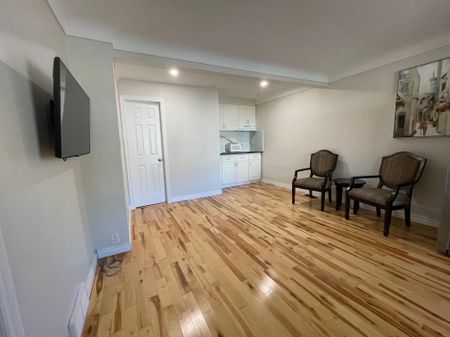 For Lease - 5720 Peer Street, Niagara Falls, Ontario - Photo 4