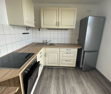 Dachgeschosswohnung in Fraureuth mit Einbauküche - Foto 5