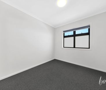 Brand-New Townhouse in Kalkallo - Photo 2