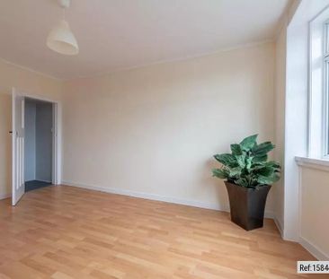 3 bedroom flat to rent - Photo 5