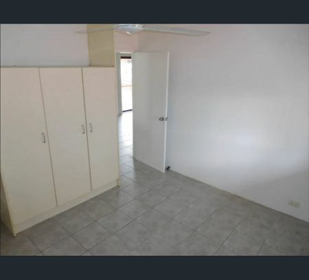 2/52 Minnie Street, Parramatta Park, Qld 4870 - Photo 3