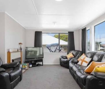 Modern and sunny stand alone house - perfect for a family: - Photo 2