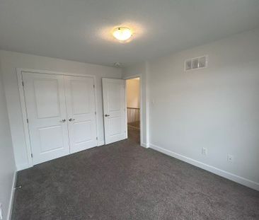 For Lease - 870 Solarium Avenue, Blossom Park - Airport and Area, O... - Photo 1