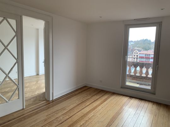 Location Appartement 4 pièces 93m² SARREGUEMINES 57200 - Photo 1